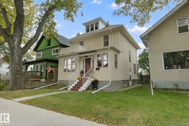Photo for MLS®# E4512005 - home for sale at 10756 93 Street Northwest, Mccauley, Edmonton AB