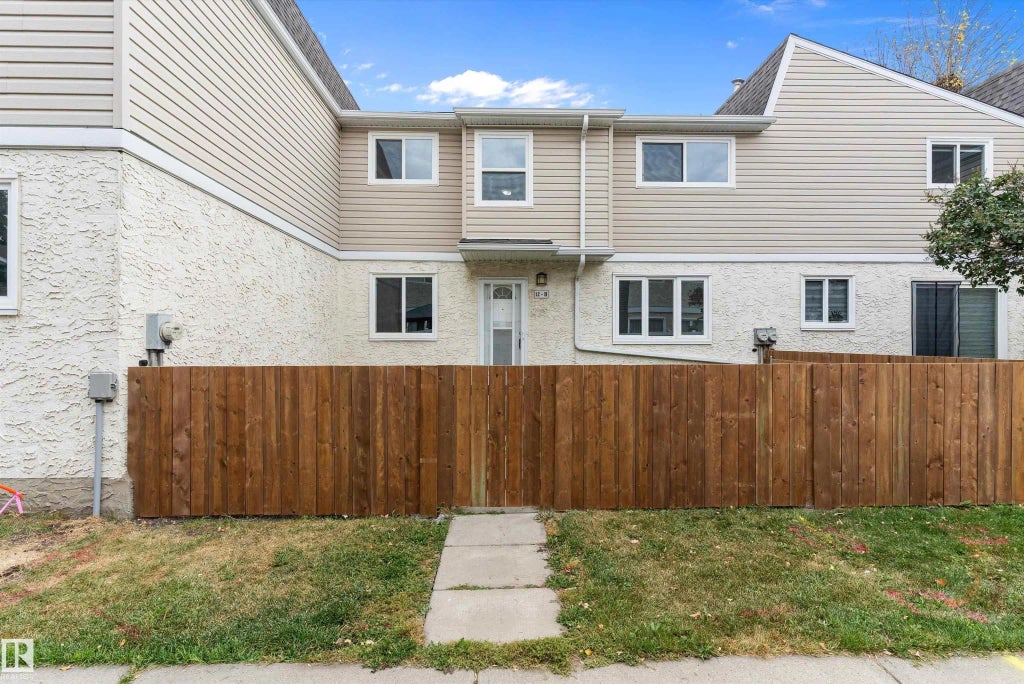 12h Clareview Village, Edmonton