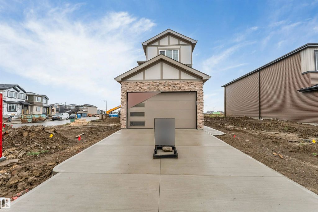 22538 83a Avenue, Edmonton