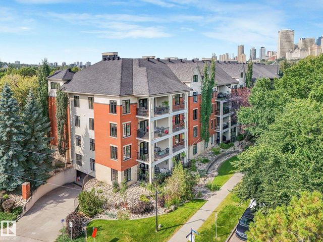 302 9811 96a Street Nw, Edmonton