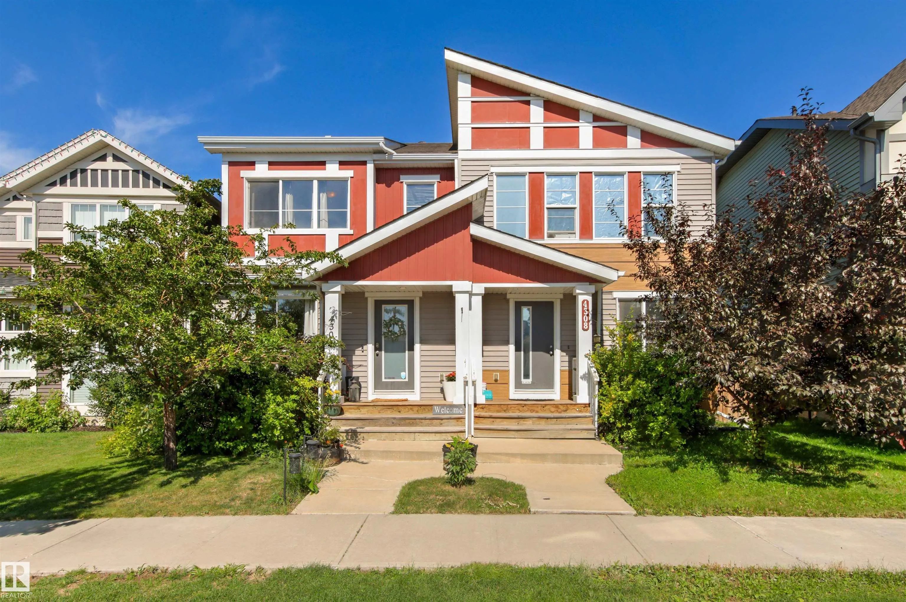 Single Family Home for Sale in Edmonton, AB