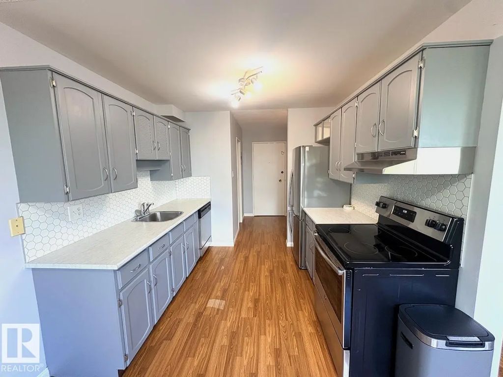 207 7815 159 Street, Edmonton