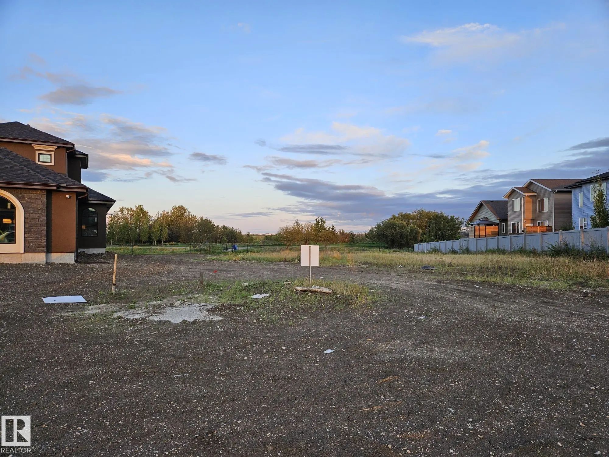 Photo for MLS®# E4509778 - home for sale at 82 Greenfield Bend, South Fort, Fort Saskatchewan AB