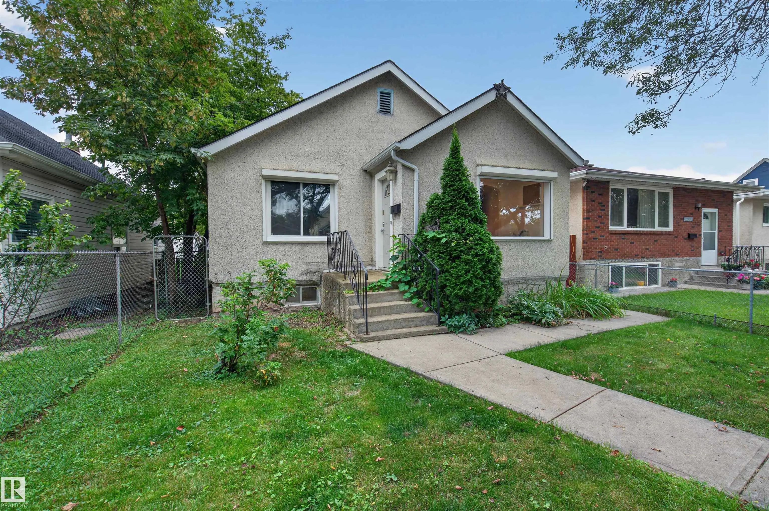 Edmonton Home for Sale: Single Family Listing in Parkdale (Edmonton)