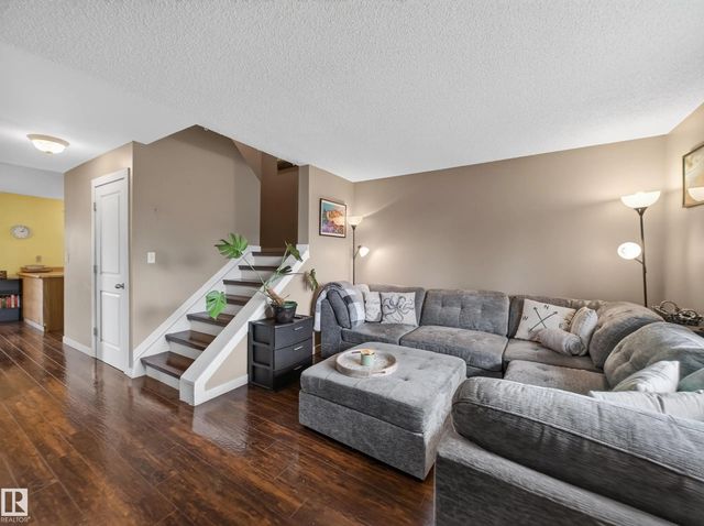 3503 42a Avenue Nw, Edmonton