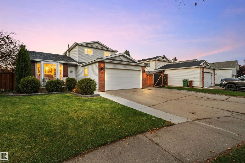 17 Donlevy Place, St. Albert