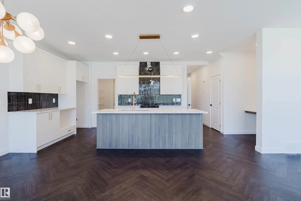 1731 Crossbill Loop, Edmonton