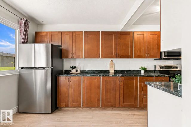 790 Abbottsfield Road Nw, Edmonton