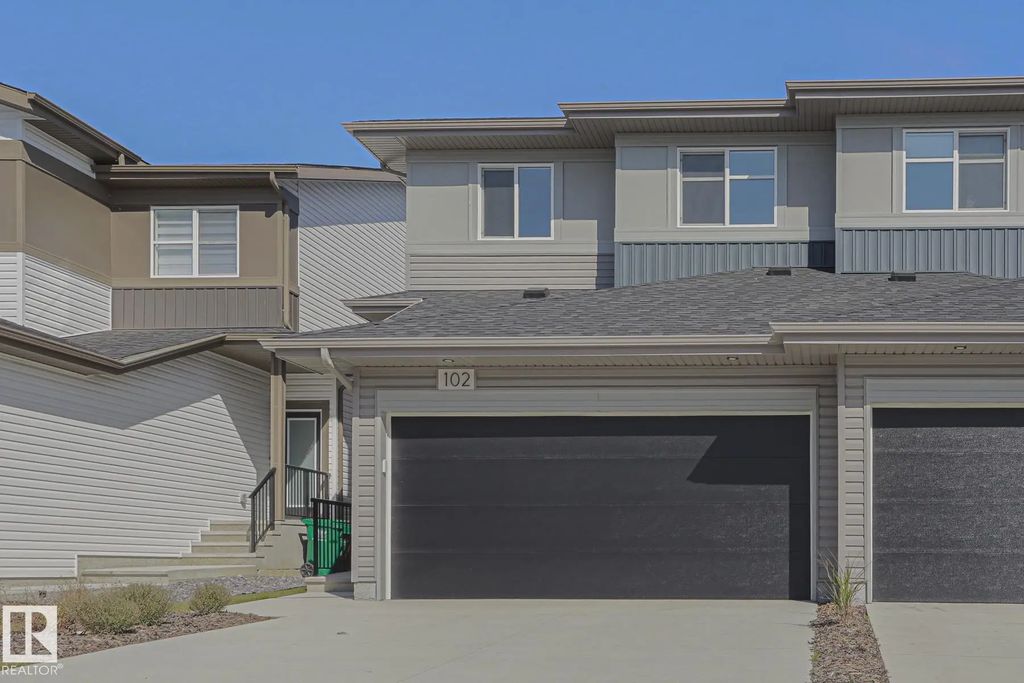 102 Royal Street, St. Albert