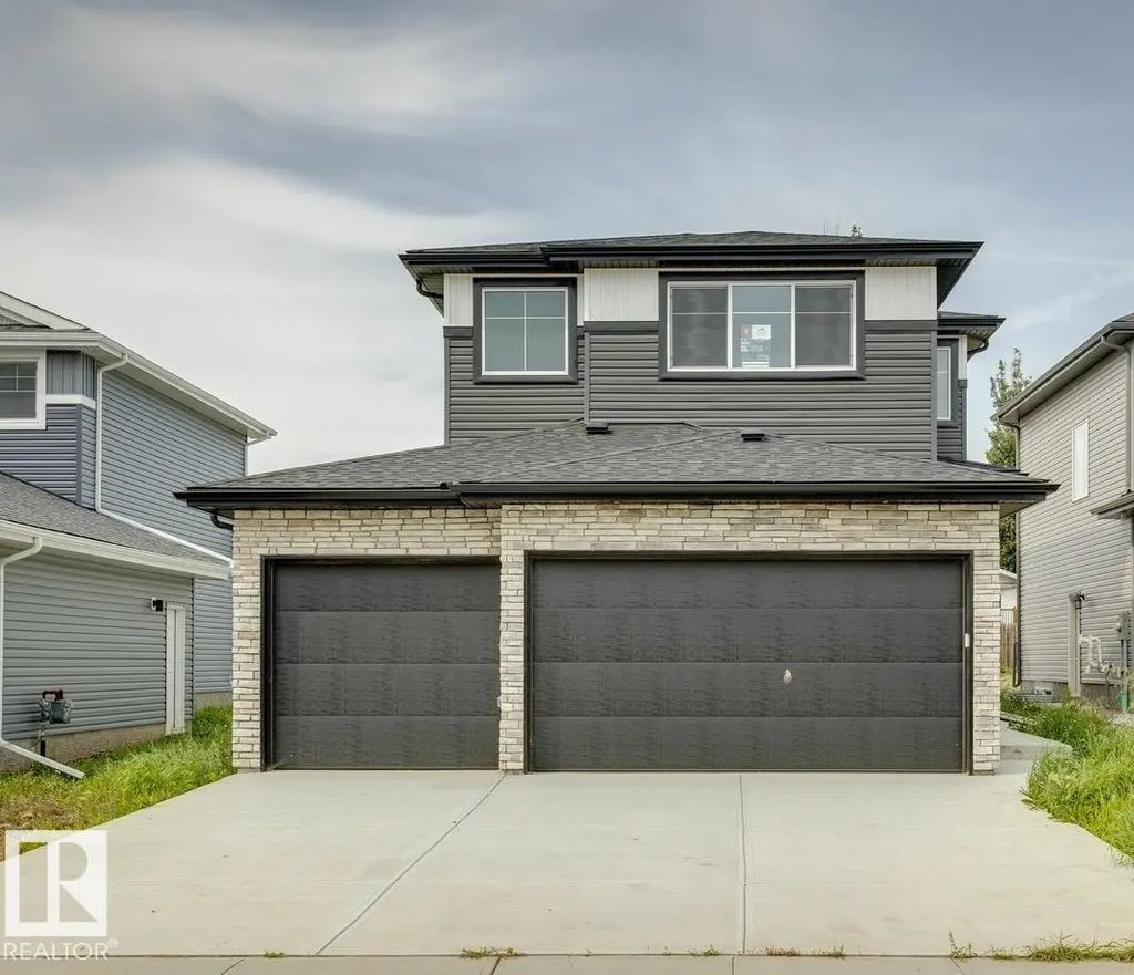 72 Maple Crescent, Gibbons