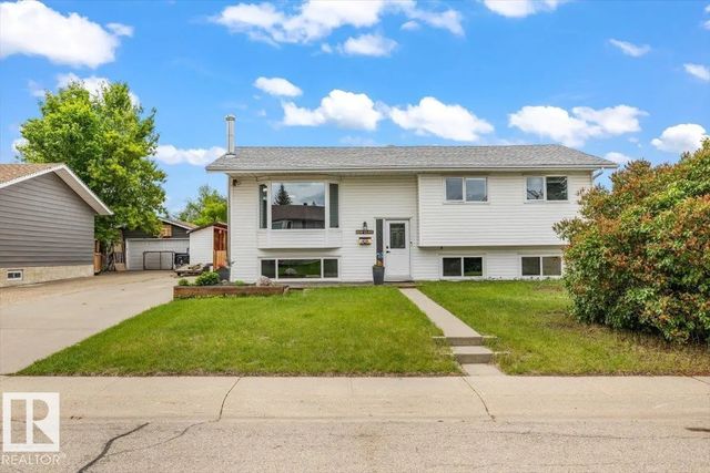 Photo for MLS®# E4508497 - home for sale at 8318 98 Avenue, Pineview Fort Sask., Fort Saskatchewan AB