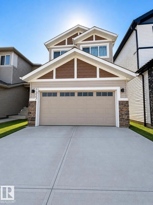 1327 20 Nw, Edmonton