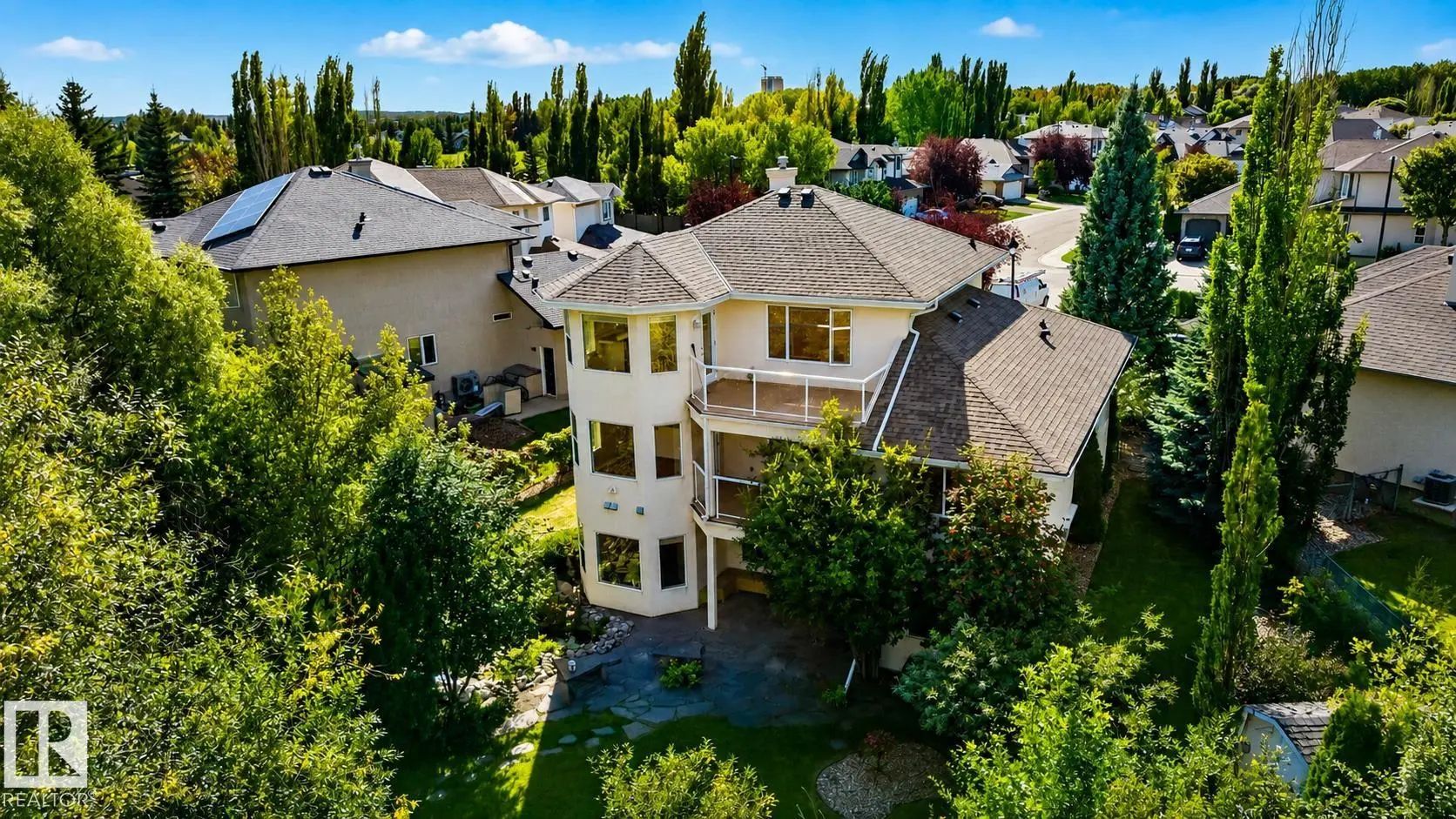 Photo for MLS®# E4507280 - home for sale at 941 Picard Drive Northwest, Potter Greens, Edmonton AB