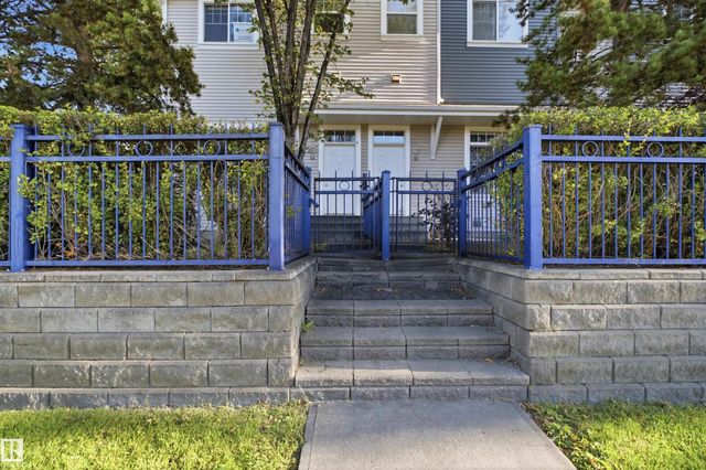 84 8304 11 Avenue Sw, Edmonton