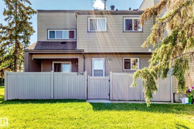 1798 Lakewood Road Nw, Edmonton