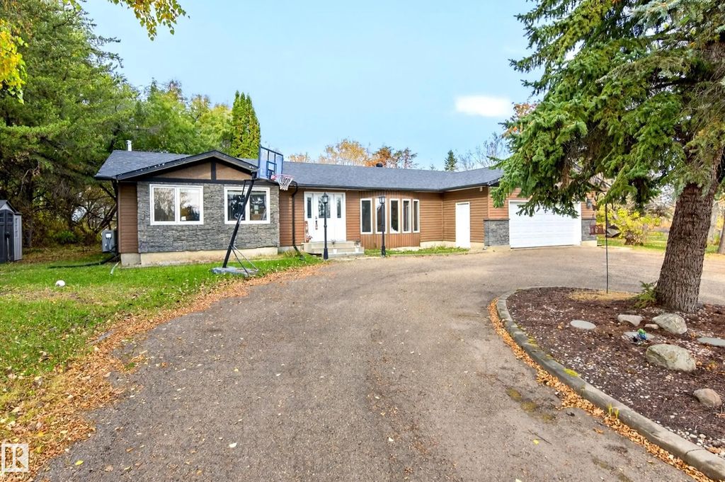 26 52472 Rge Road 224, Rural Strathcona County