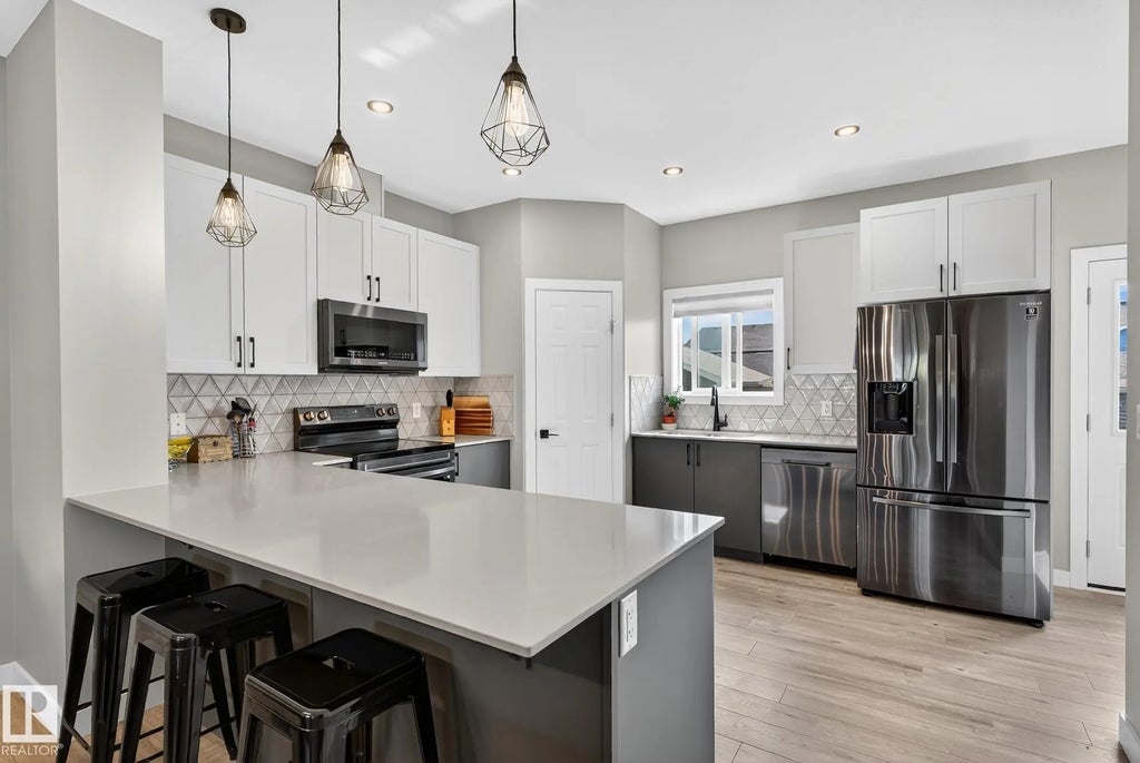 16635 30 Avenue, Edmonton