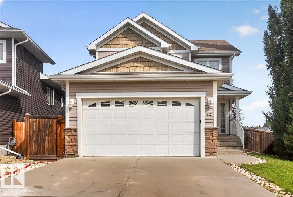 52 Landing Trail Drive, Gibbons