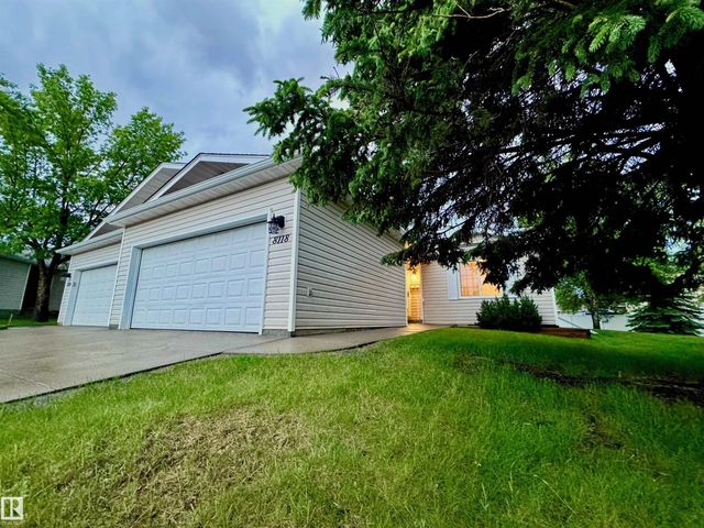 8118 27 Avenue Nw, Edmonton