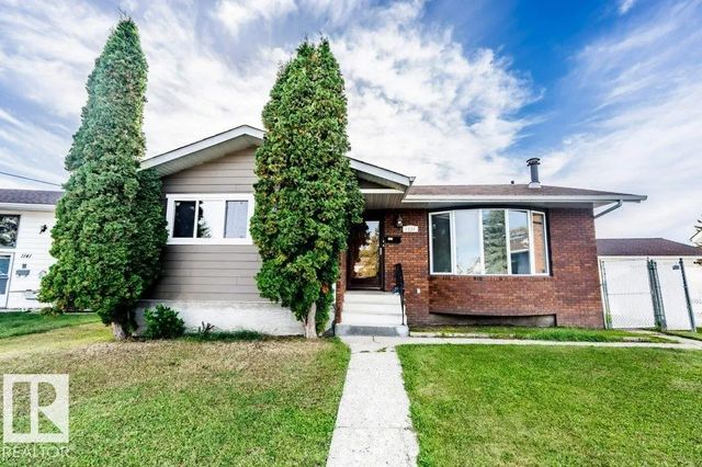 Edmonton Real Estate: Single Family Property for Sale in Tipaskan