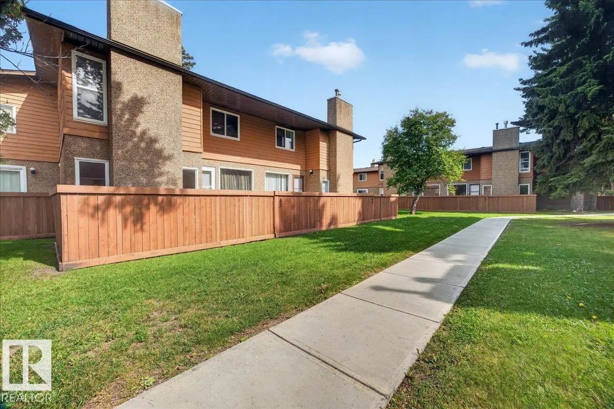 Edmonton Real Estate: Condo / Townhouse Property for Sale in Daly Grove