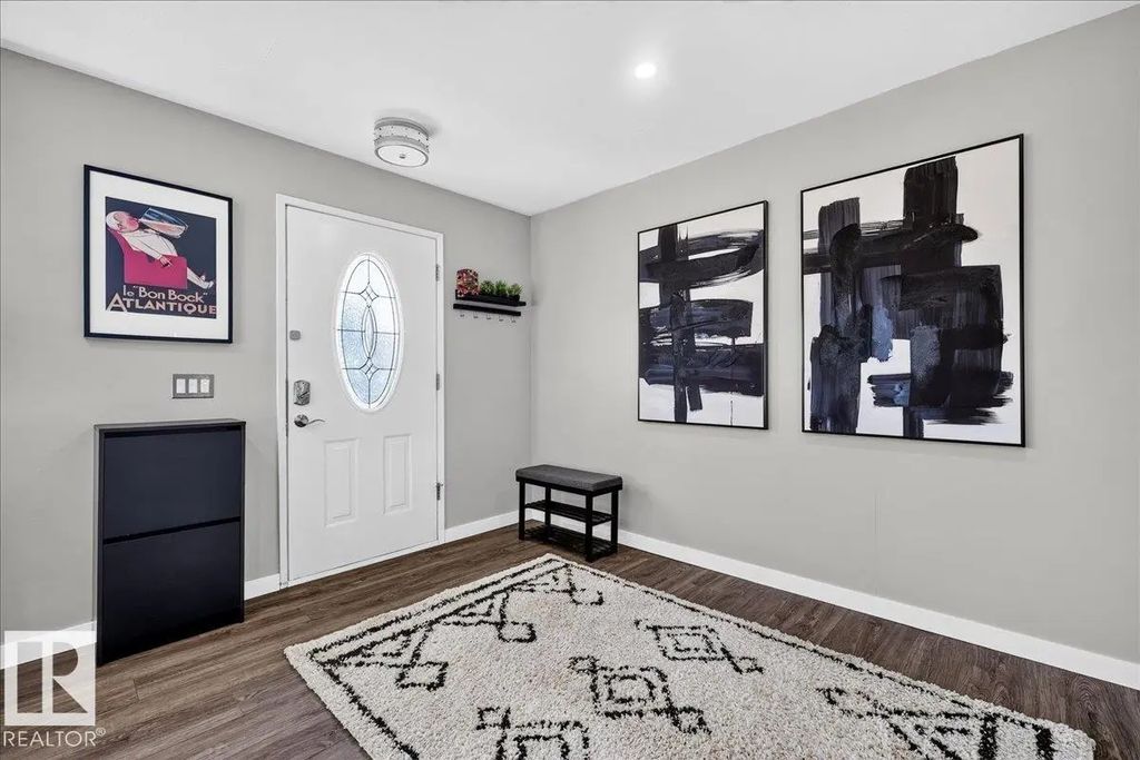 4504 105a Avenue Nw, Edmonton Property Listing: MLS® #E4513218
