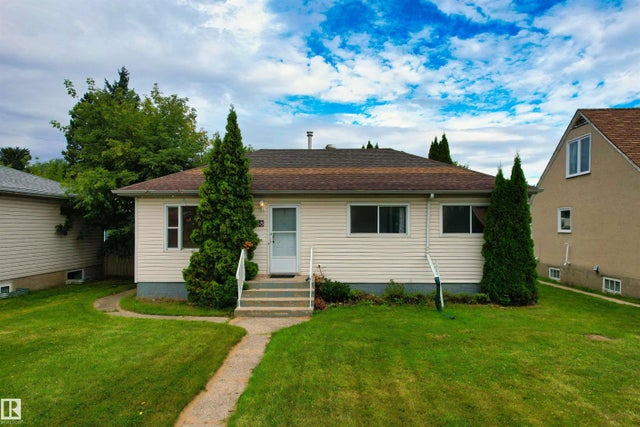9268 85 Street Nw, Edmonton