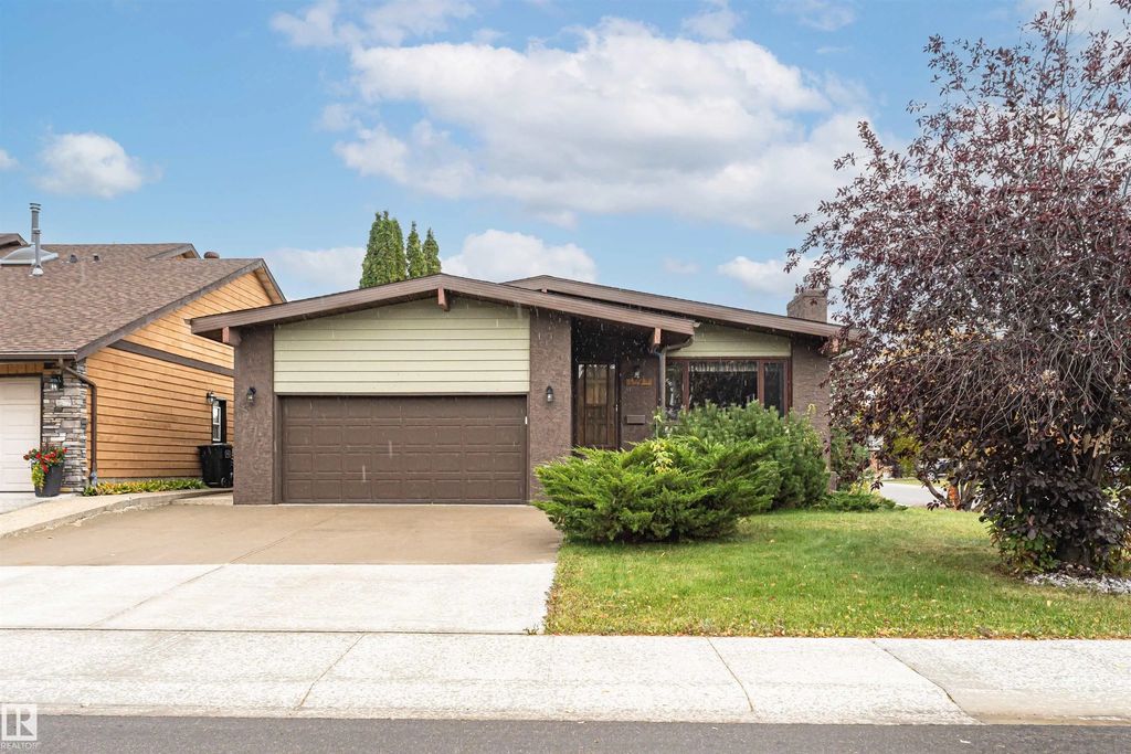 15903 111 Street, Edmonton