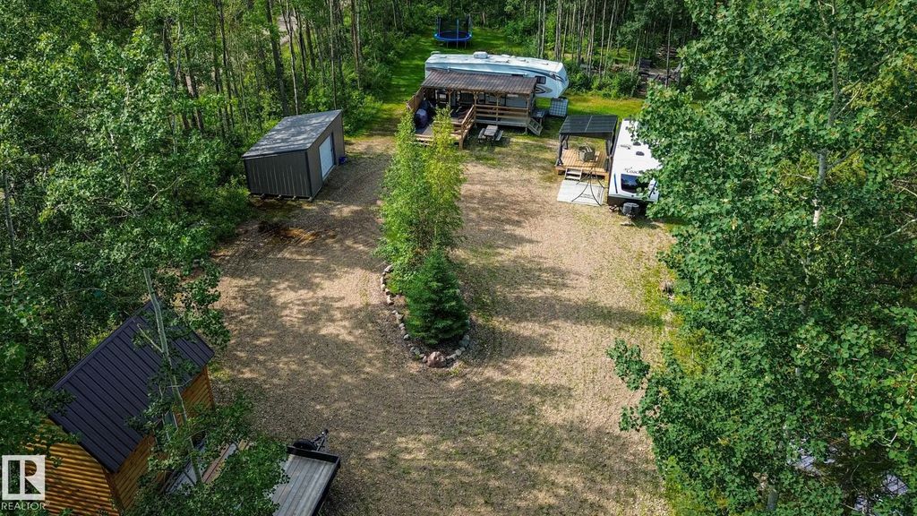 200 12272 Township Road 602, Rural Smoky Lake County
