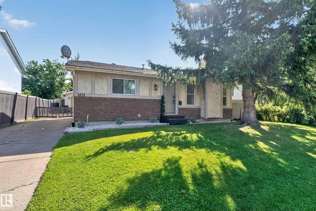 1931 145a Avenue Nw, Edmonton