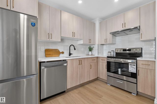 11 2024 57 Street Nw, Edmonton
