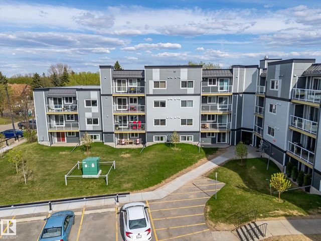Photo for MLS®# E4511490 - home for sale at 302 9504 182 Street Northwest, La Perle, Edmonton AB