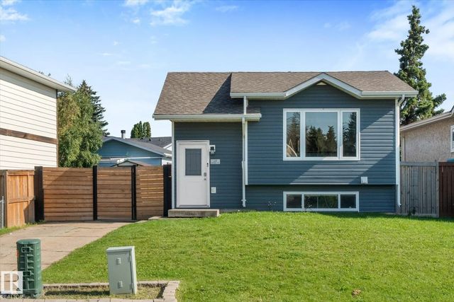 22 Westlake Drive, Spruce Grove