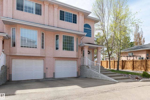 22 11105 9 Avenue Nw, Edmonton