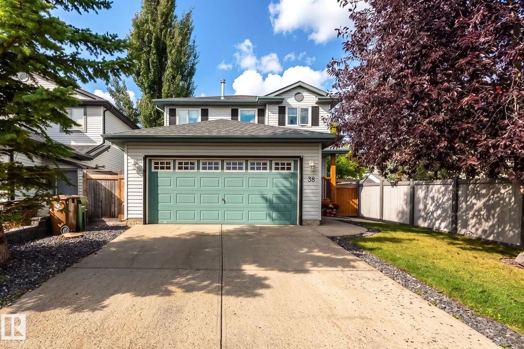 38 Dubonnet Way, St. Albert