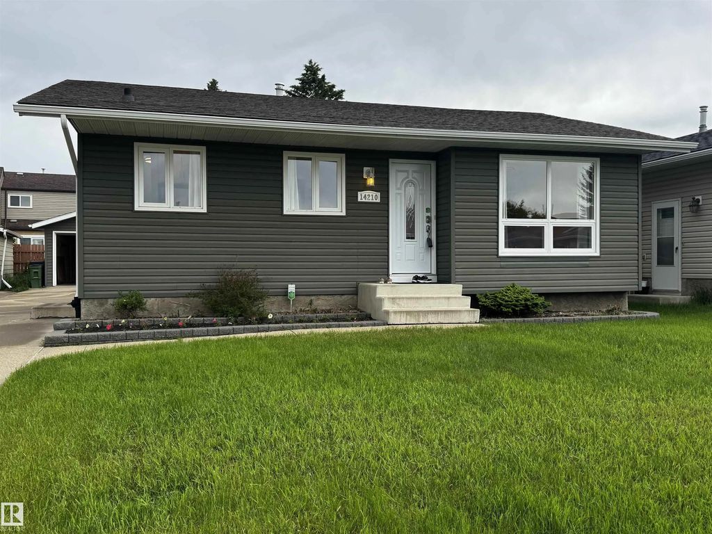 14210 22a Street, Edmonton