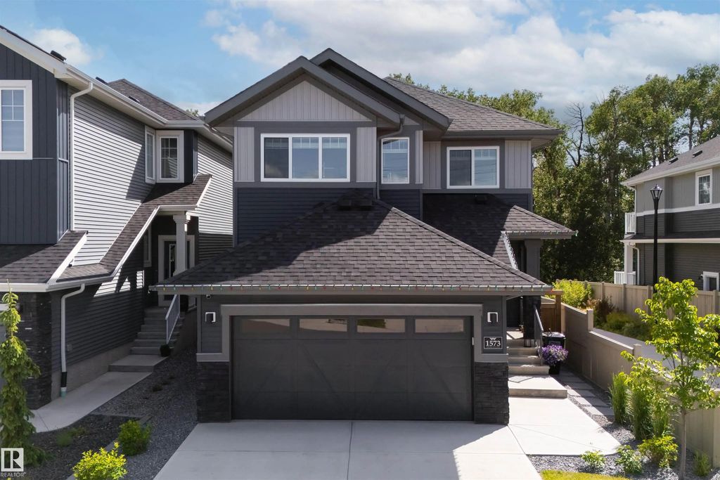 1573 Esaiw Place, Edmonton