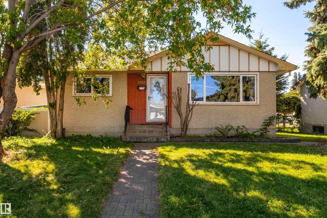 3509 121a Avenue Nw, Edmonton