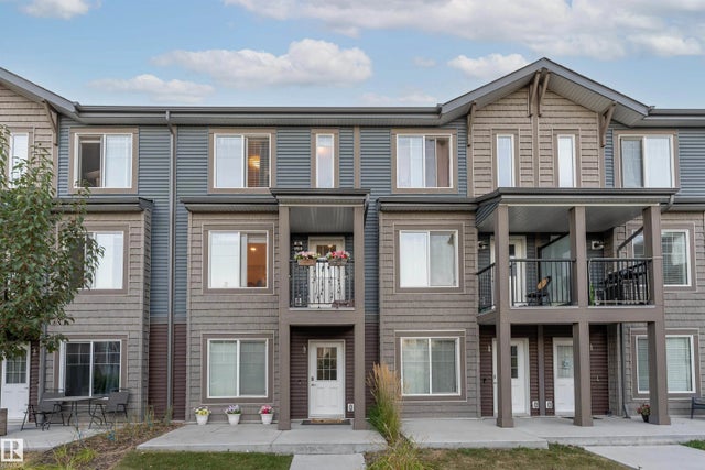 47 3025 151 Avenue Nw, Edmonton