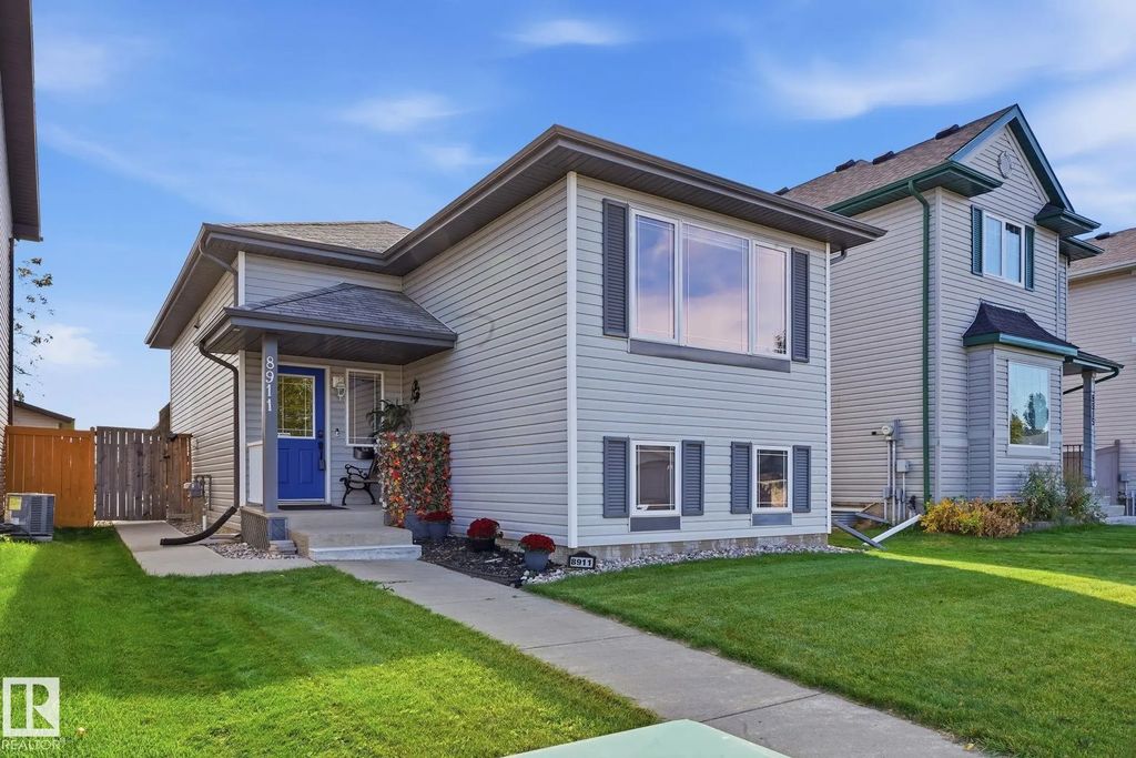 8911 173 Avenue, Edmonton