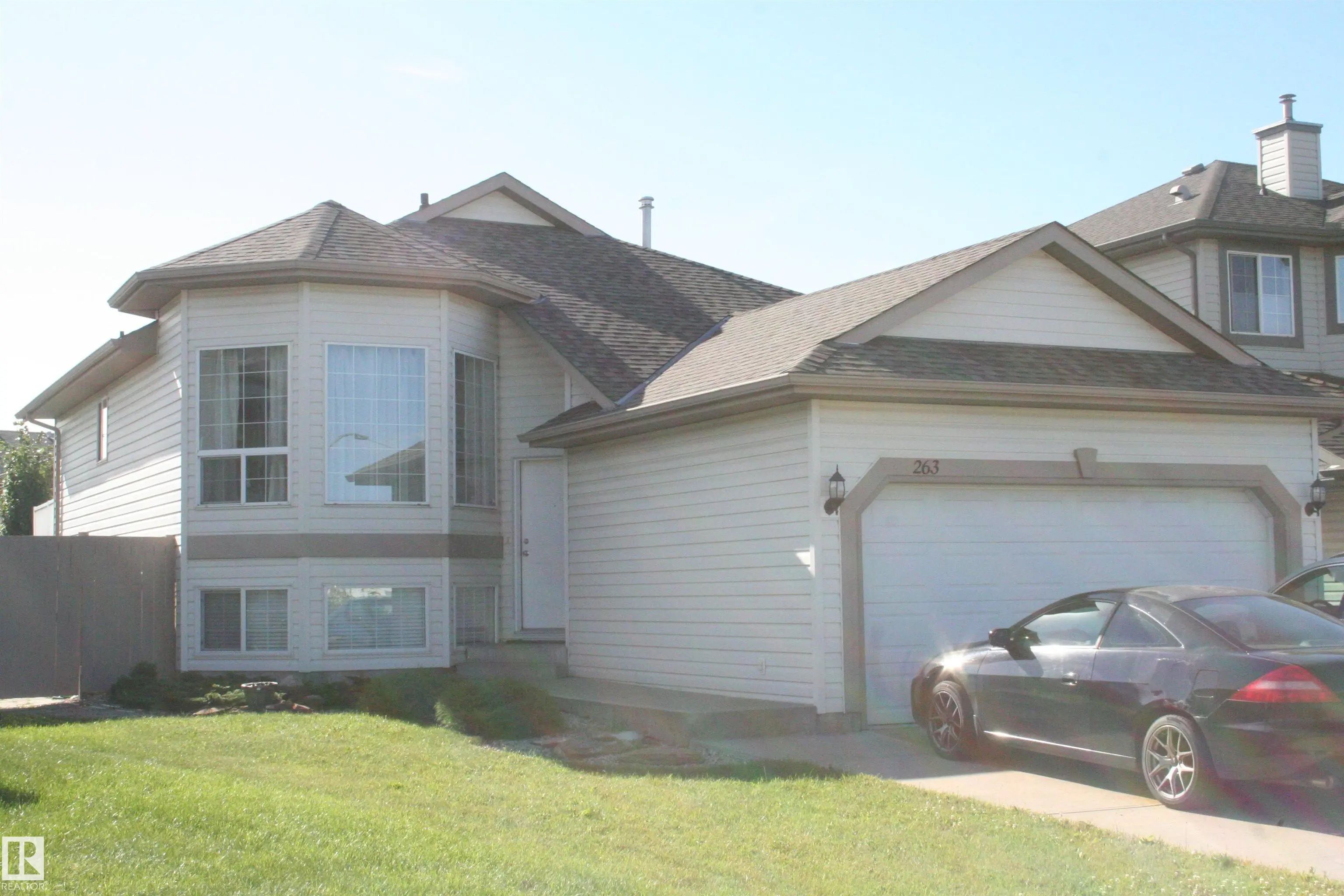 Photo for MLS®# E4506662 - home for sale at 263 Dunvegan Road Northwest, Athlone, Edmonton AB