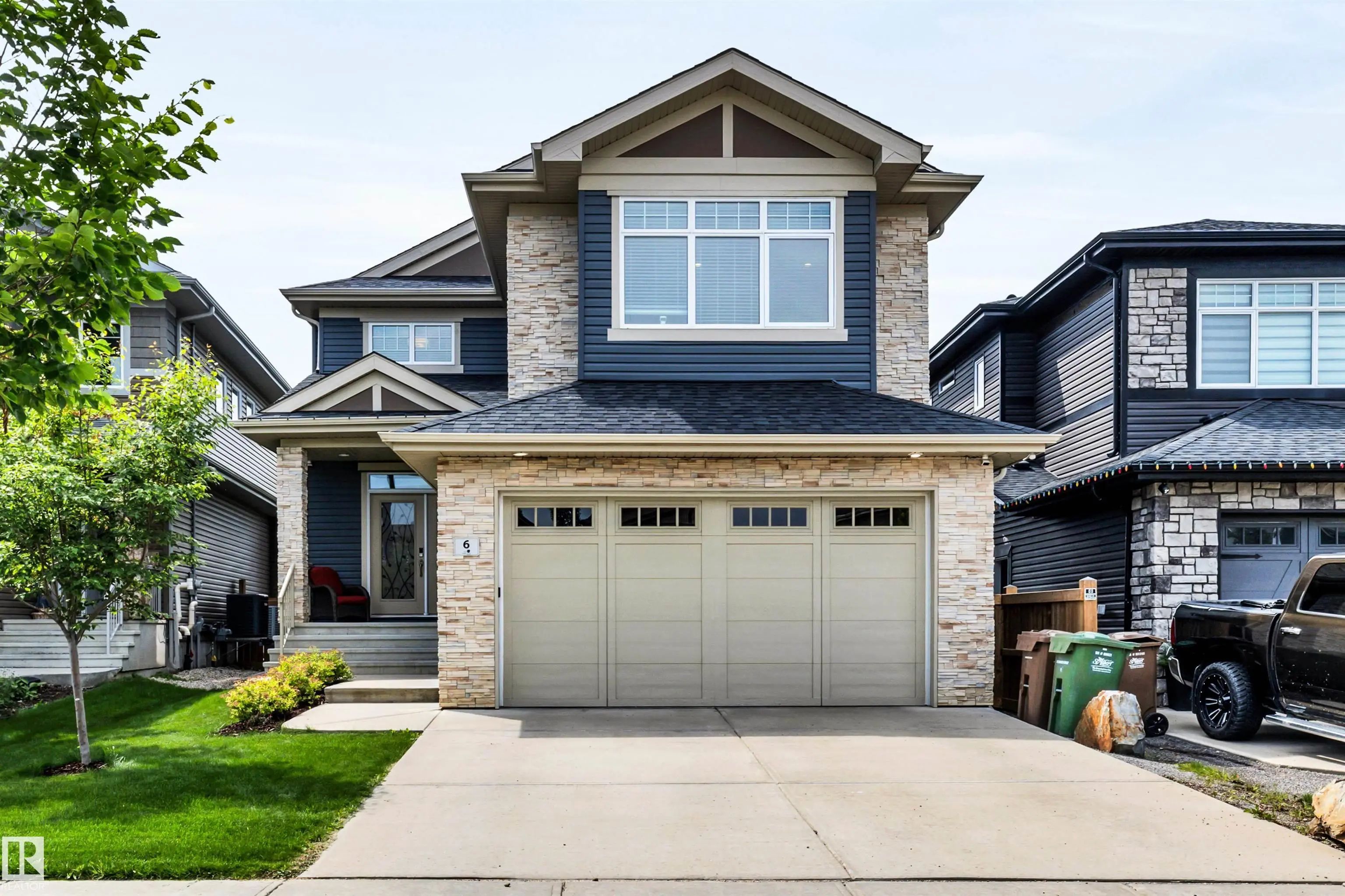 Photo for MLS®# E4506531 - home for sale at 6 Elise Place, Erin Ridge North, St. Albert AB