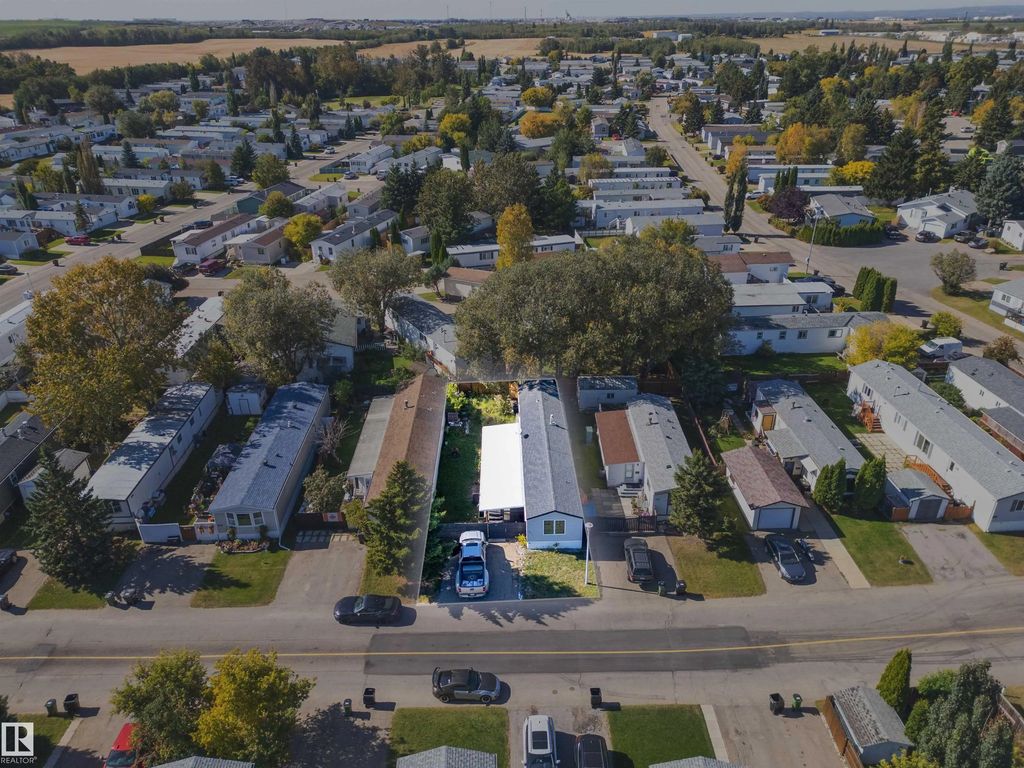 2514 10770 Winterburn Road, Edmonton