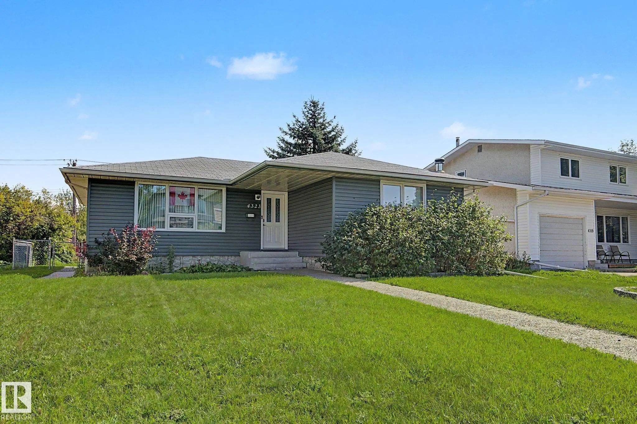 Edmonton Real Estate: Single Family Property for Sale in Royal Gardens (Edmonton)