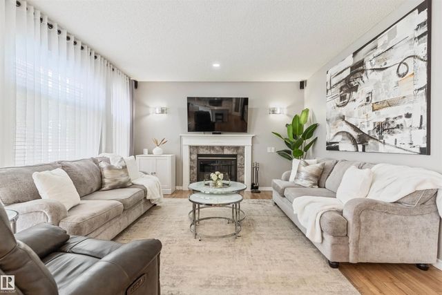 1235 Ormsby Lane Nw, Edmonton