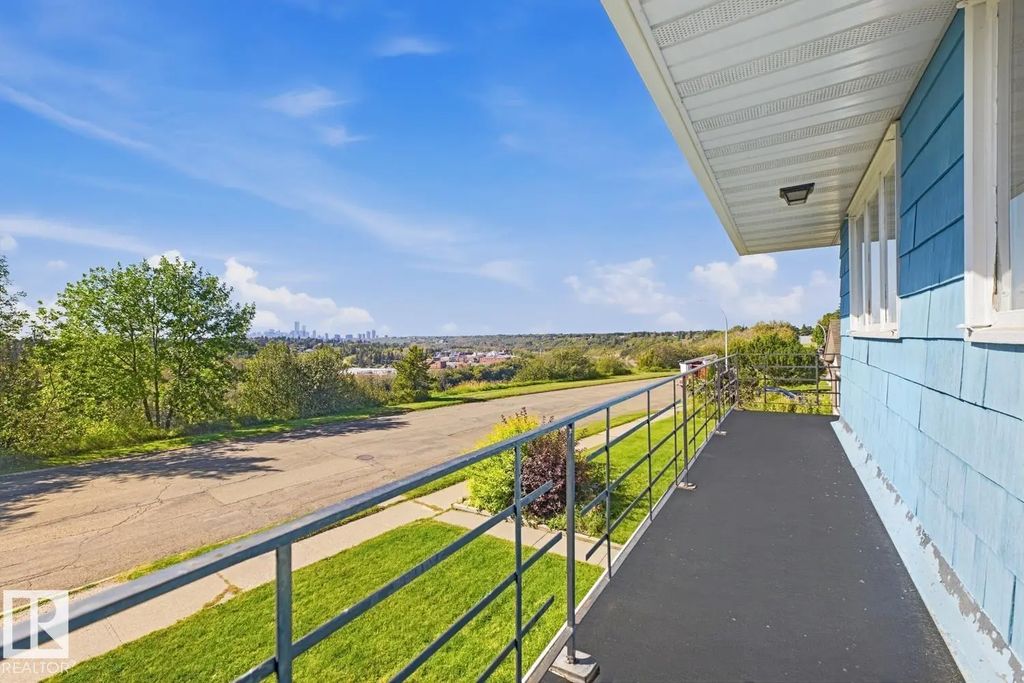 3830 Ada Boulevard, Edmonton