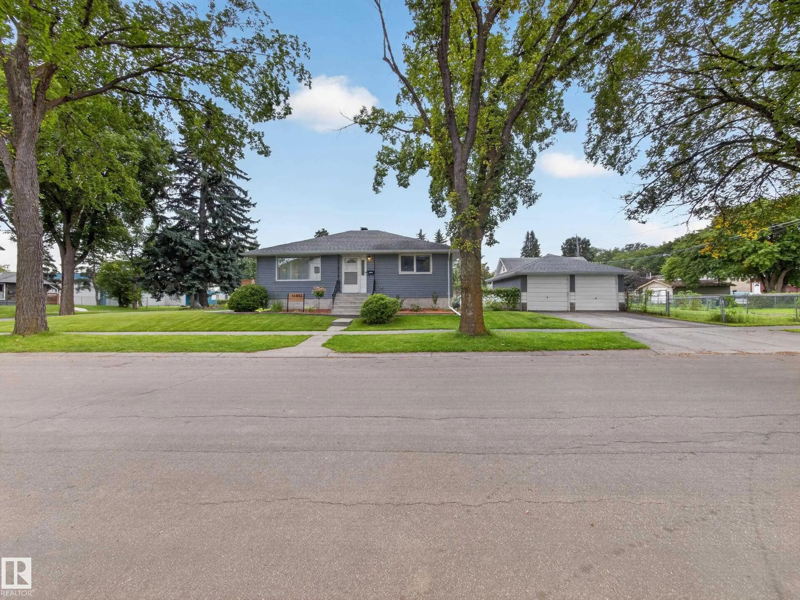 Home for Sale Located at 14003 123a Avenue Northwest, Edmonton, AB