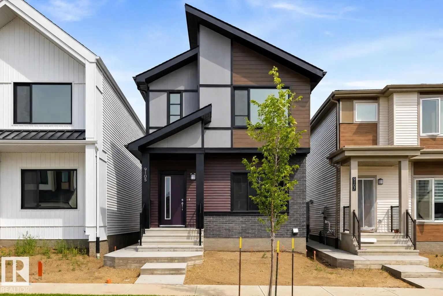 Photo for MLS®# E4499838 - home for sale at 9105 Elves Loop Northwest, Edgemont (Edmonton), Edmonton AB