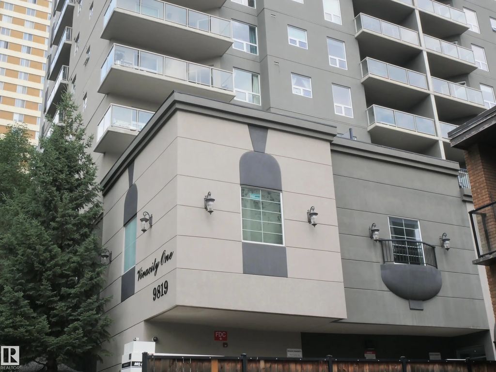 103 9819 104 Street, Edmonton
