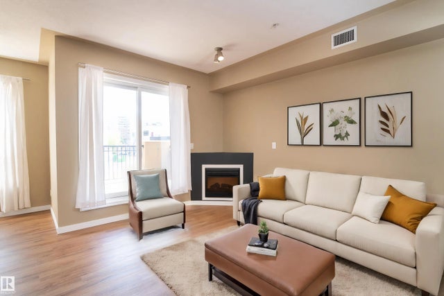 201 10606 102 Avenue Nw, Edmonton